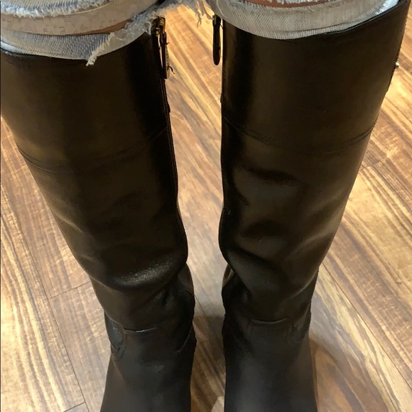 Boots 👢 - Picture 4 of 8